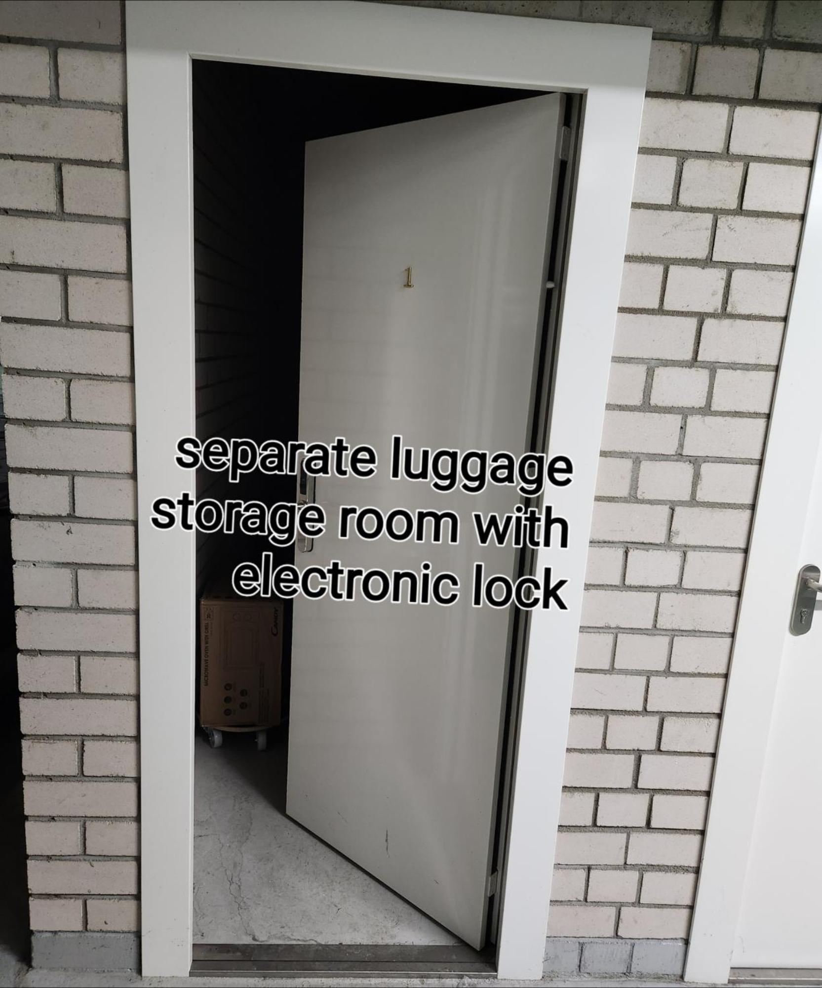Happy Inn Egle, Self Check-In-24-7, A-C, Parking-In-The-Underground-Garage VNO Eksteriør billede